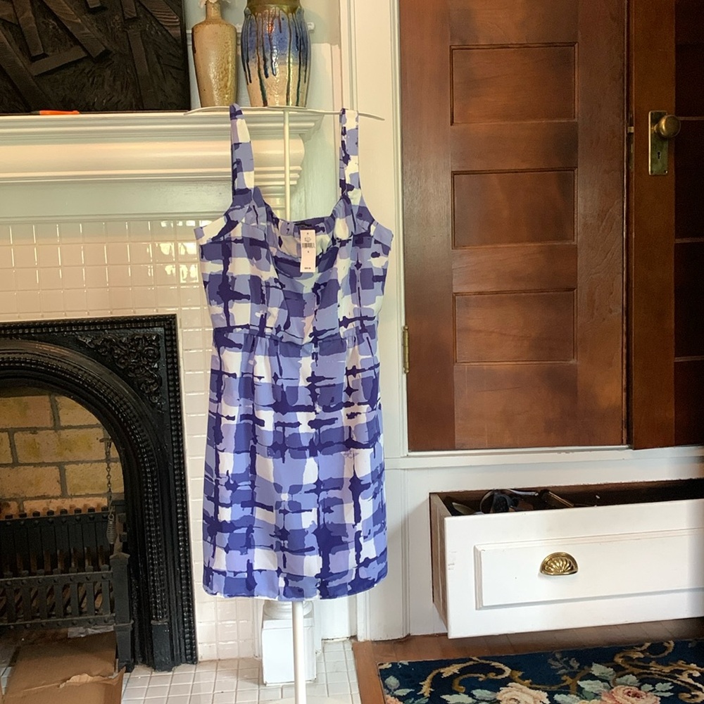 Banana Republic hints of lavender strapped dress. NWT. Retail on sale 90